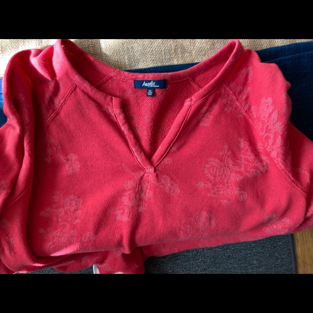 Lightweight Sweatshirt